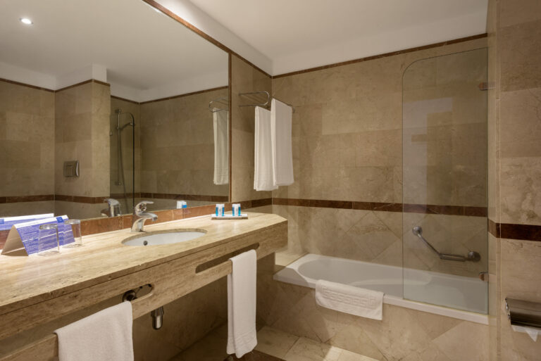 VIK Gran Hotel Bad (komprimert for web)