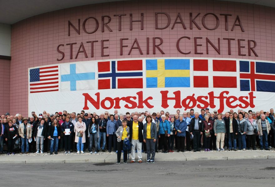 Høstfest gruppebilde tre grupper